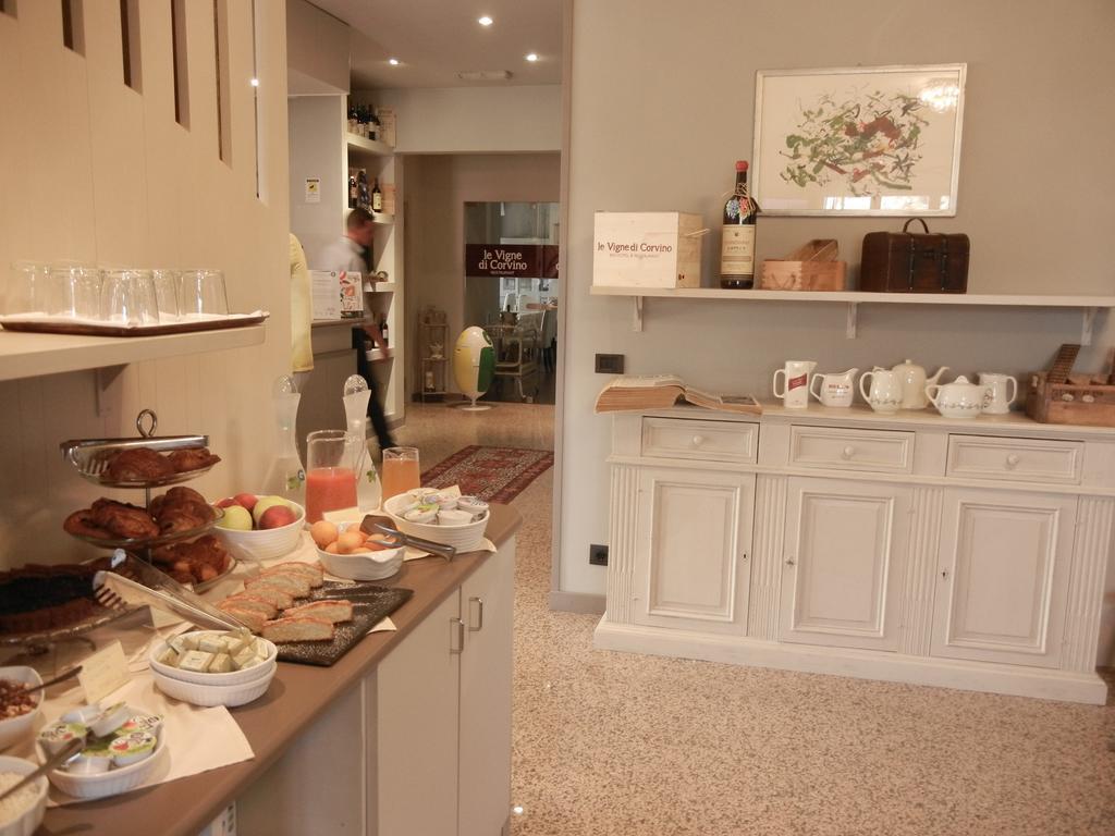Hotel Le Vigne Di Corvino Casteggio Zewnętrze zdjęcie