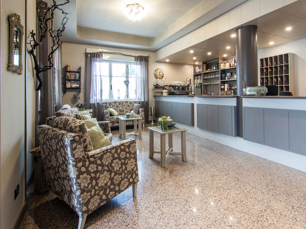 Hotel Le Vigne Di Corvino Casteggio Zewnętrze zdjęcie