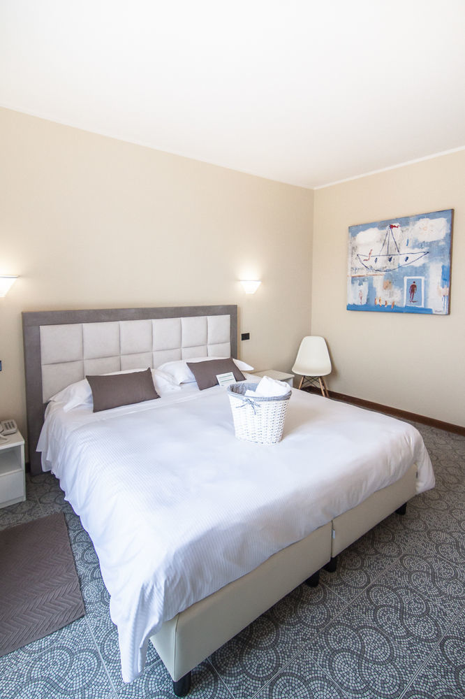 Hotel Le Vigne Di Corvino Casteggio Zewnętrze zdjęcie