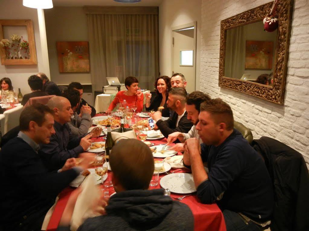 Hotel Le Vigne Di Corvino Casteggio Zewnętrze zdjęcie