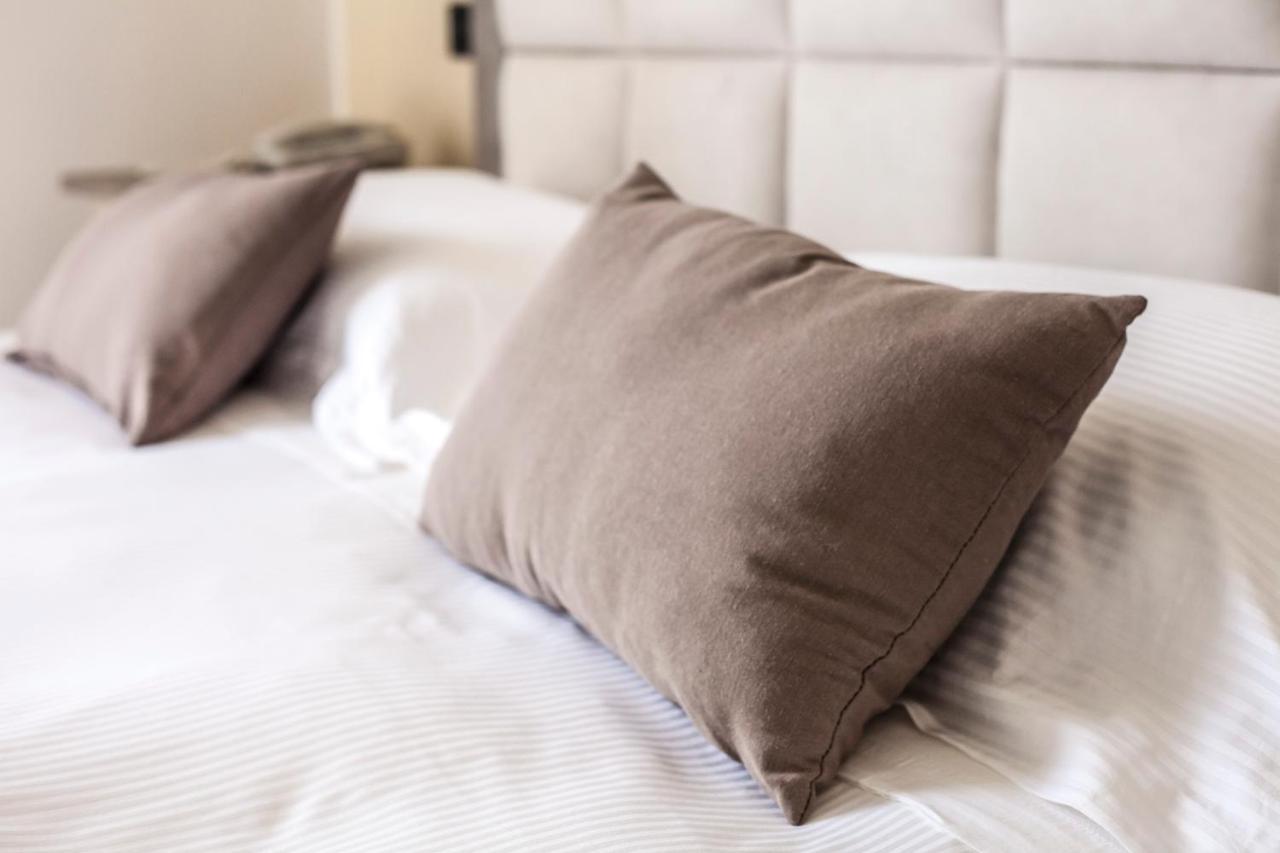 Hotel Le Vigne Di Corvino Casteggio Zewnętrze zdjęcie